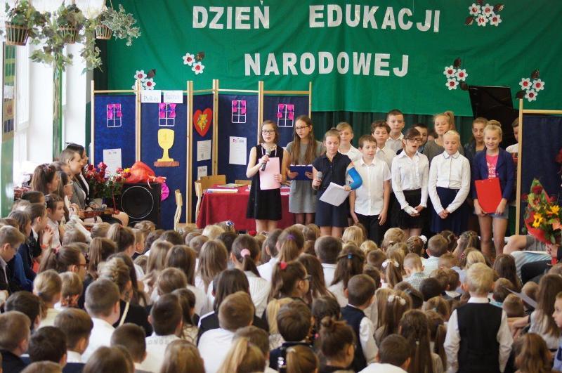 14.10.2015_DZIEŃ EDUKACJI NARODOWEJ20.jpg